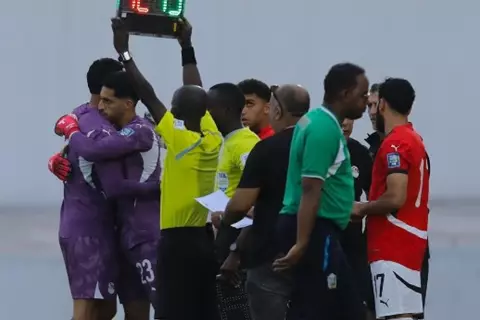 "شعر بألم بسيط".. مدرب حراس المنتخب يكشف سبب استبدال الشناوي في مباراة جيبوتي